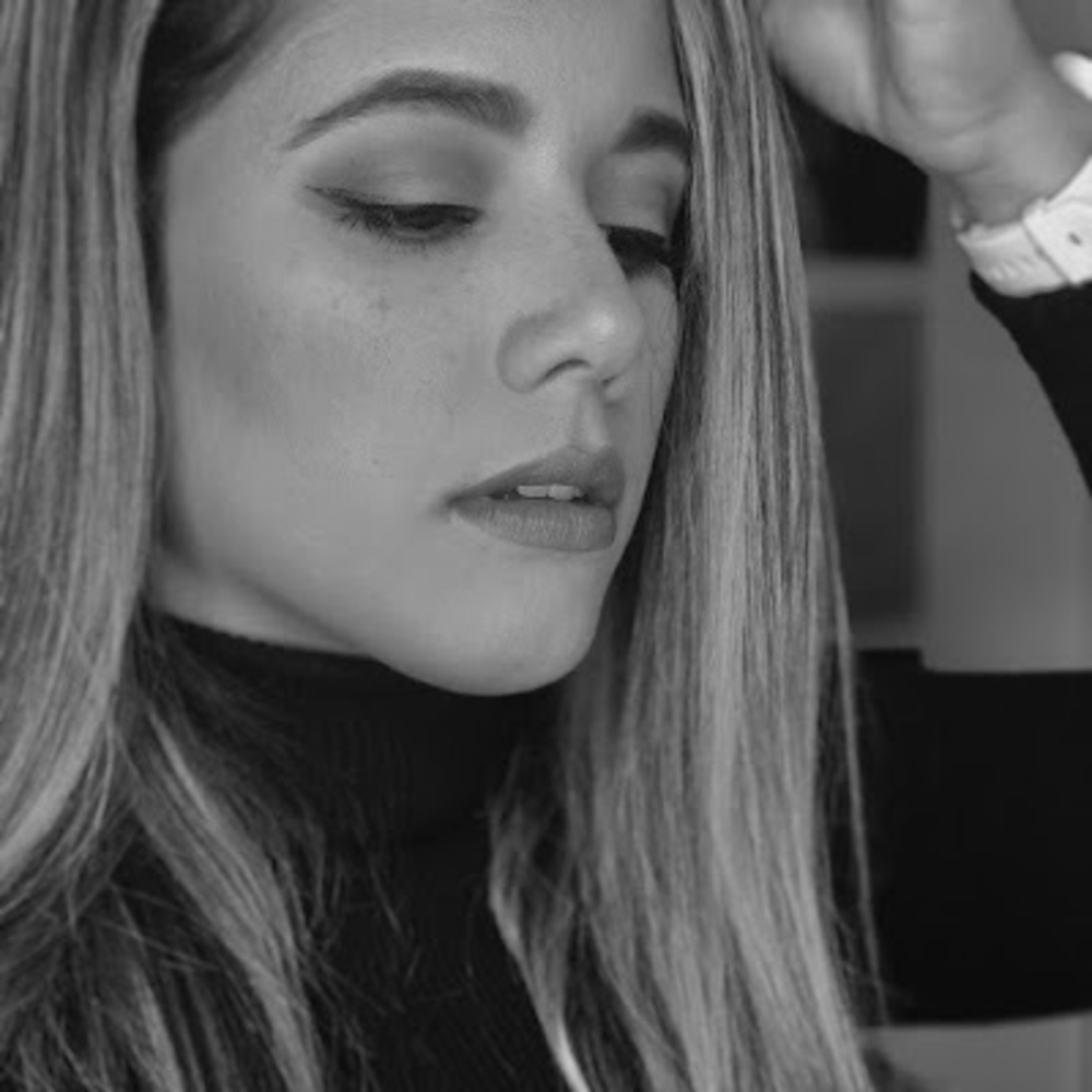 Meet your Posher, Gabriela
